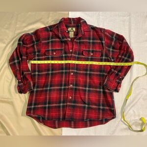 🌟 Field and Stream Red Cotton Plaid Long Sleeve Button Flannel Large